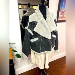Moto style teddy jacket. Vintage Havana size M. Fits like a Large. 
NWOT.